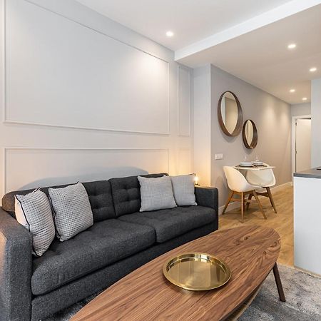 Waou Essence II Anton Martin Apartment Madrid Luaran gambar