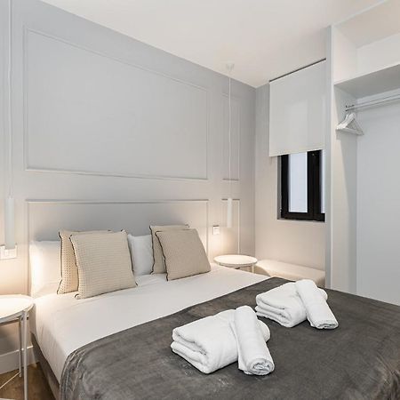 Waou Essence II Anton Martin Apartment Madrid Luaran gambar