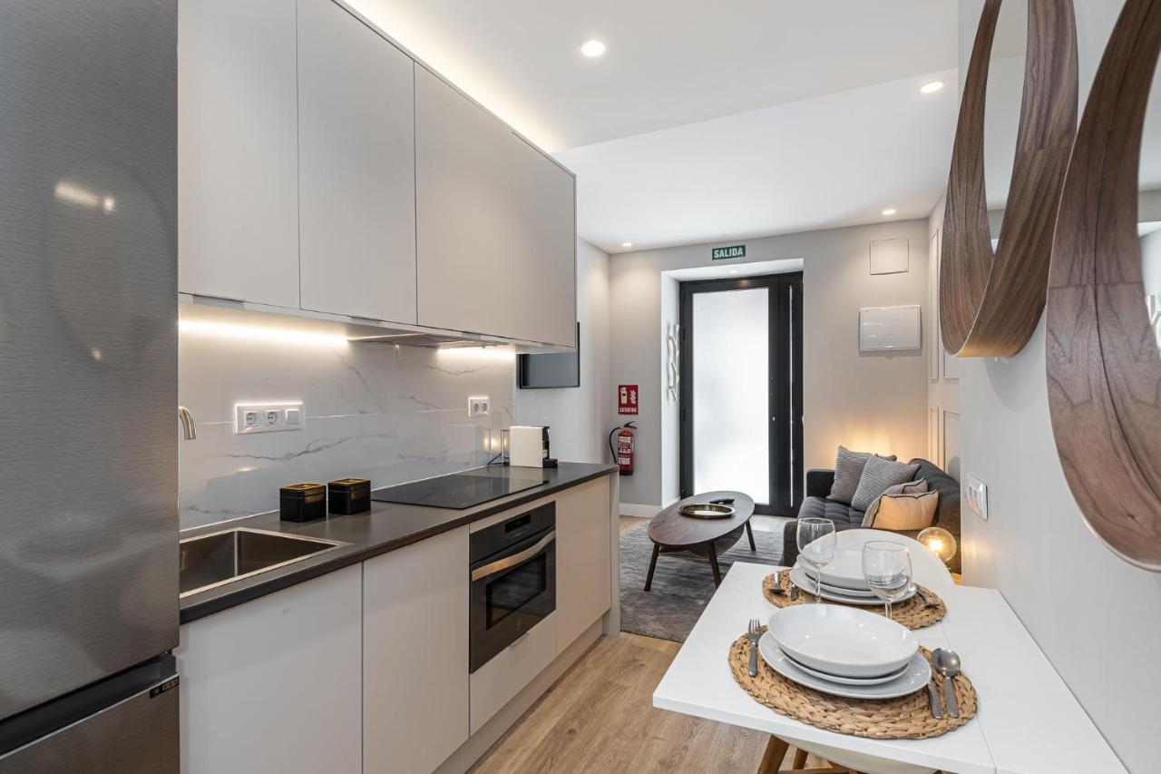 Waou Essence II Anton Martin Apartment Madrid Luaran gambar