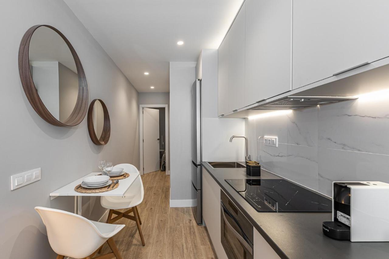 Waou Essence II Anton Martin Apartment Madrid Luaran gambar